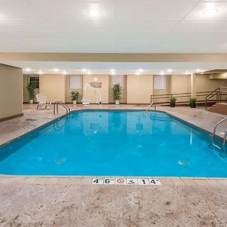Microtel Inn And Suites North Canton 
